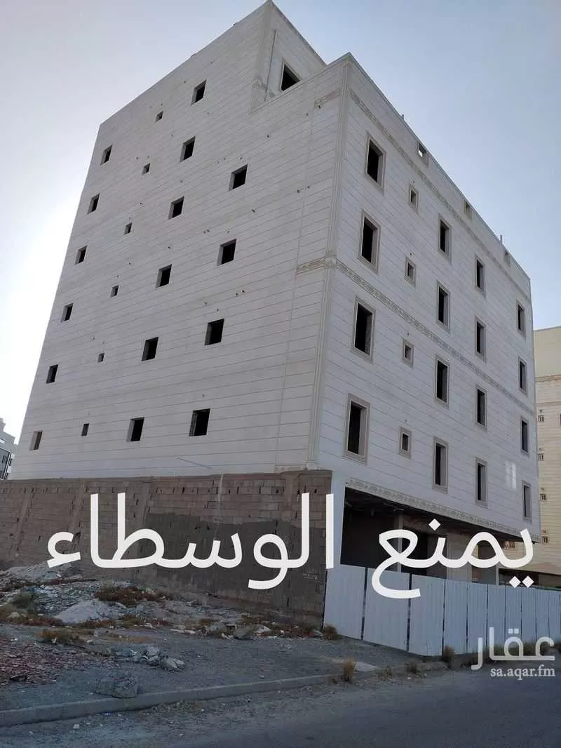 595 sqm building in Ar Rayan 3