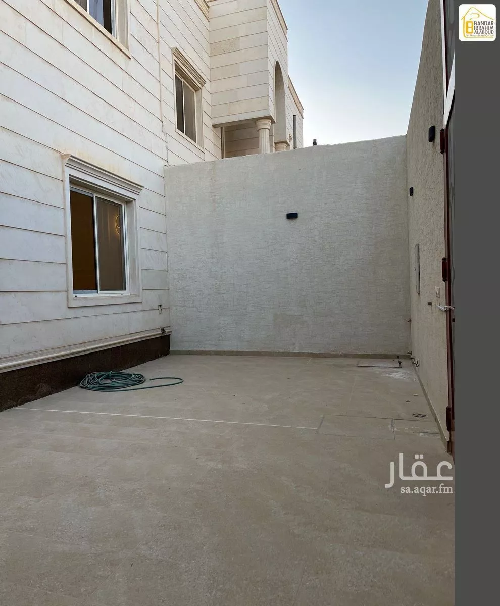 فيلا 5 غرف في النرجس 3