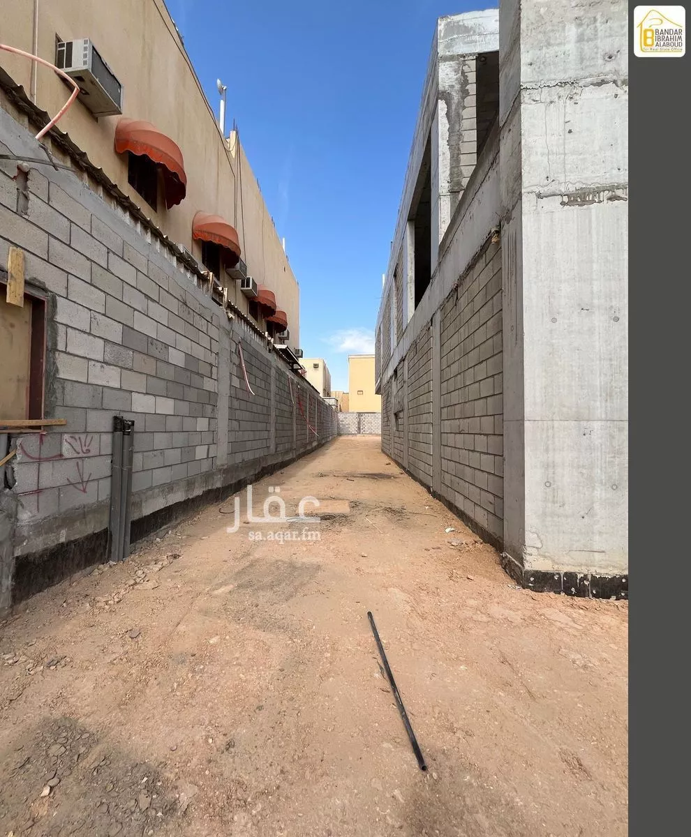 shop in Al Uraija Al Gharbiyah, Riyadh 11