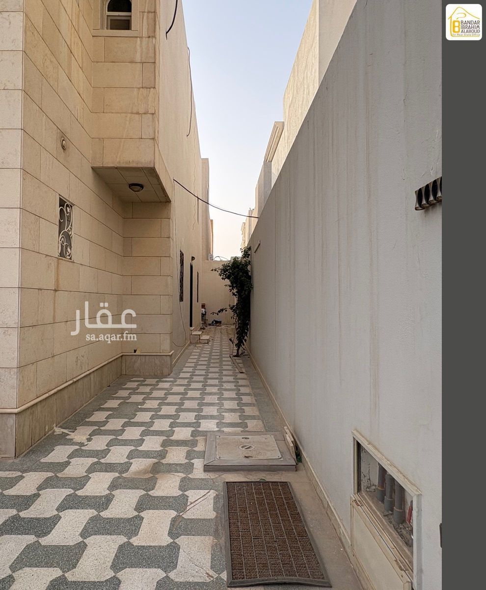 8 bedroom villa in Al Ghadir, Riyadh 6