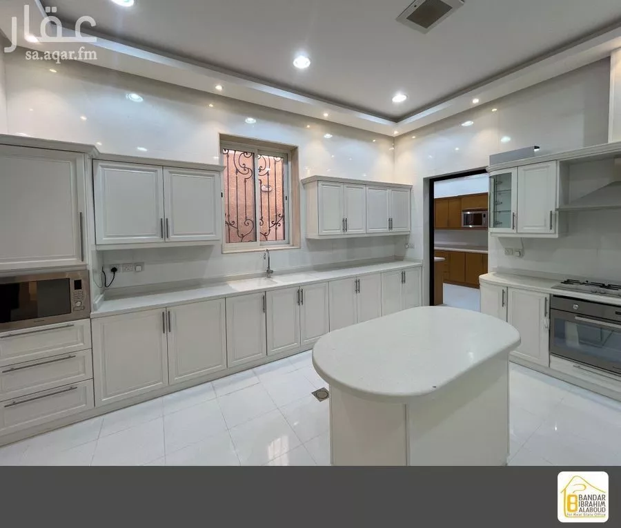 8 bedroom villa in Al Yasmin, Riyadh 16