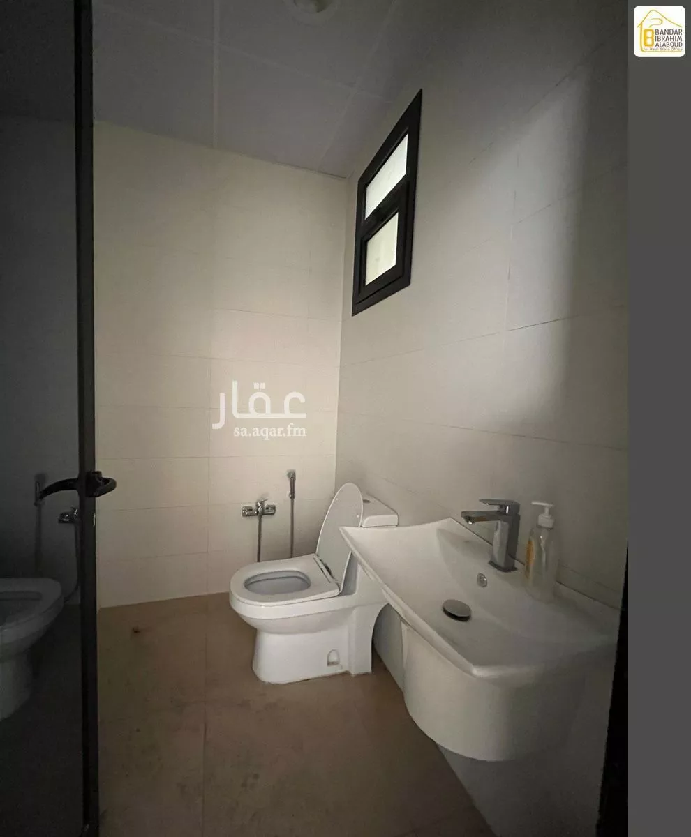 shop in Al Narjis, Riyadh 19