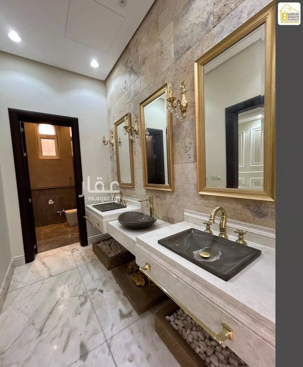 8 bedroom villa in Al Yasmin, Riyadh 30