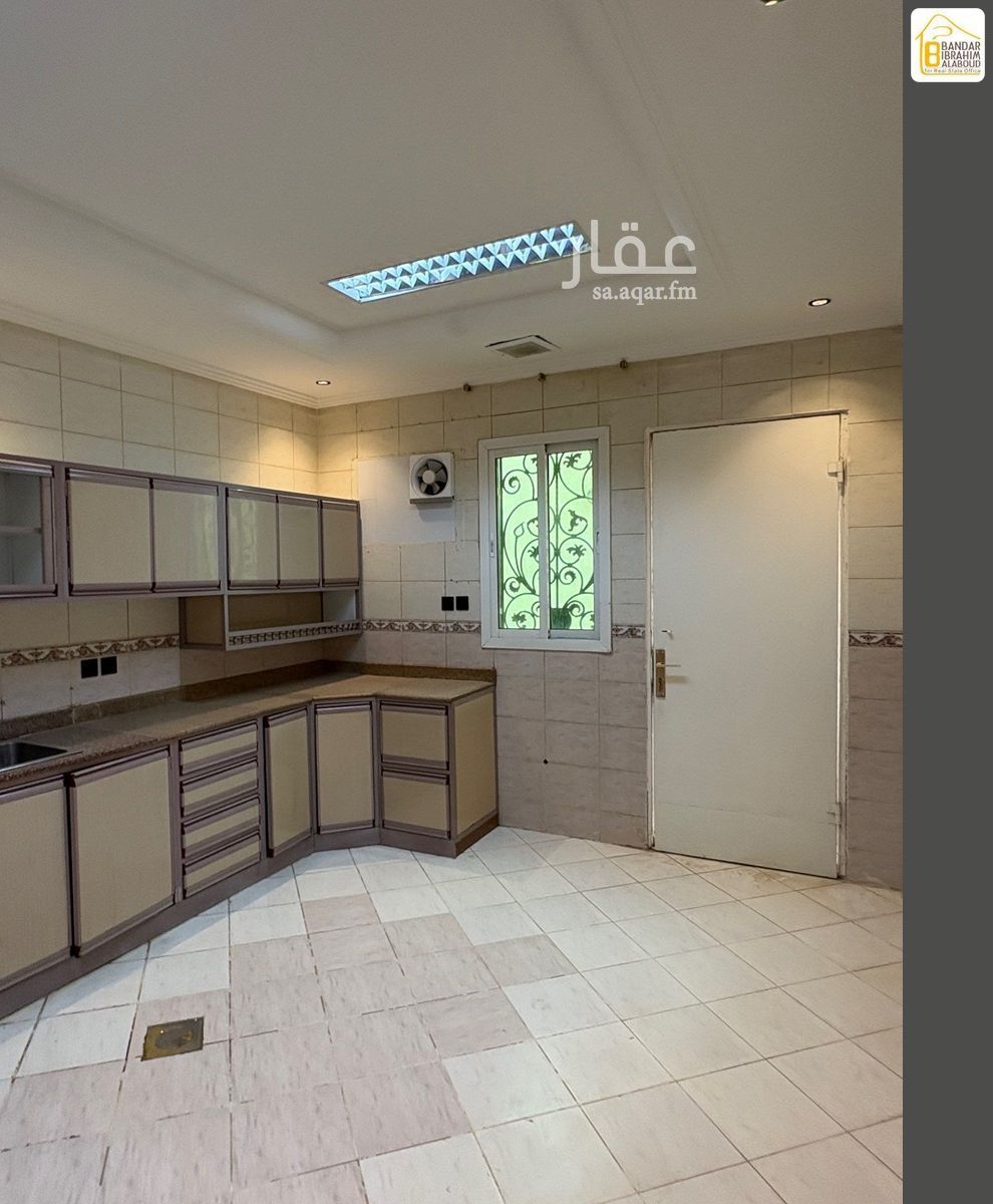 8 bedroom villa in Al Ghadir, Riyadh 13