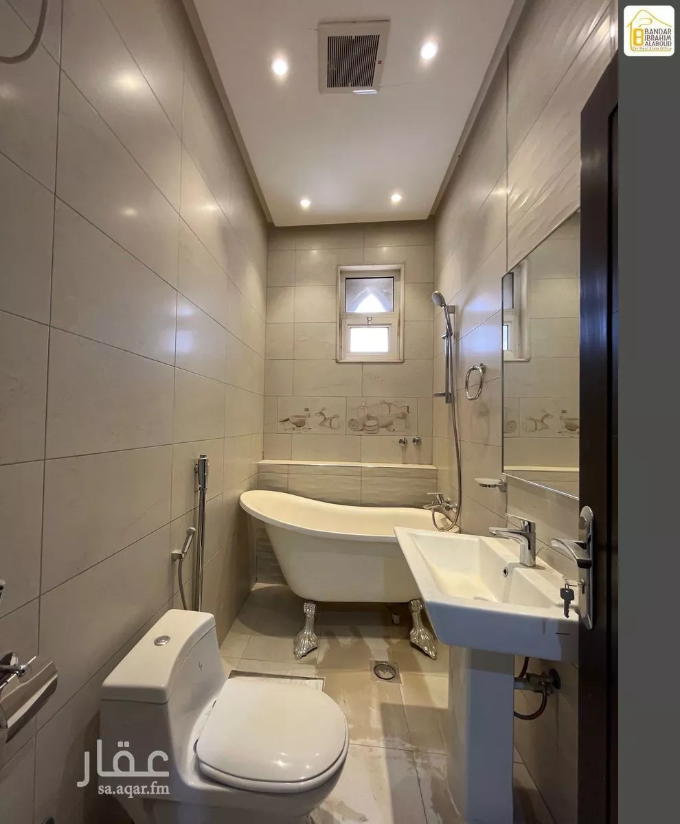 8 bedroom villa in Al Yasmin, Riyadh 27