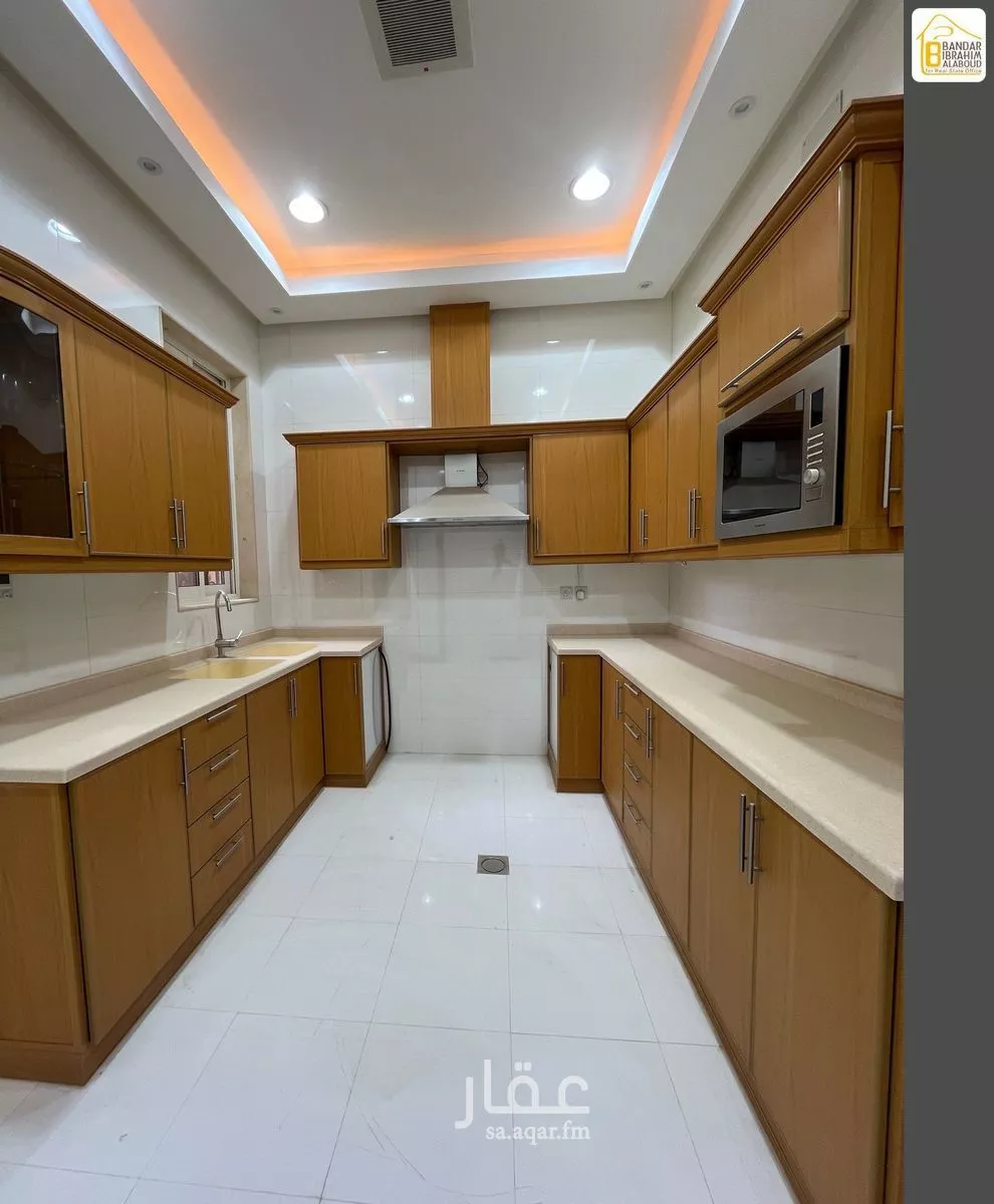 8 bedroom villa in Al Yasmin, Riyadh 17
