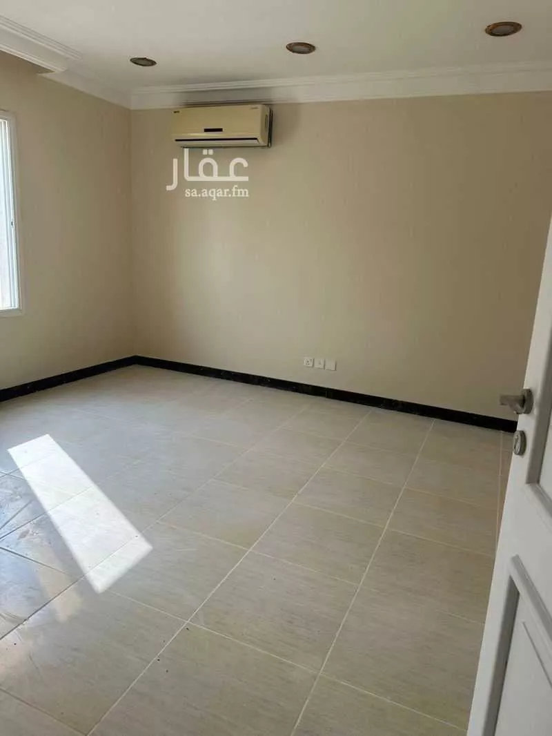 شقة 3 غرف في الحمرا 5