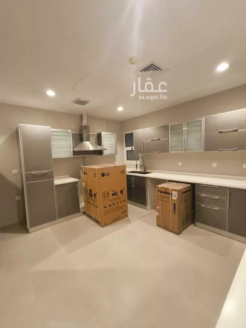 4 bedroom apartment in Ash Shulah, Eastern Province 9
