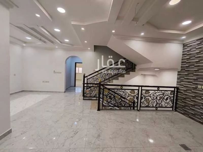 9 bedroom villa in Ash Shulah 3