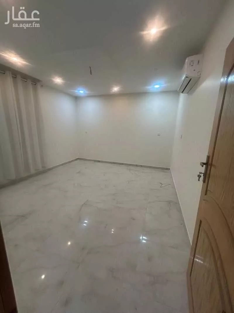 4 bedroom apartment in Ash Shulah, Eastern Province 4