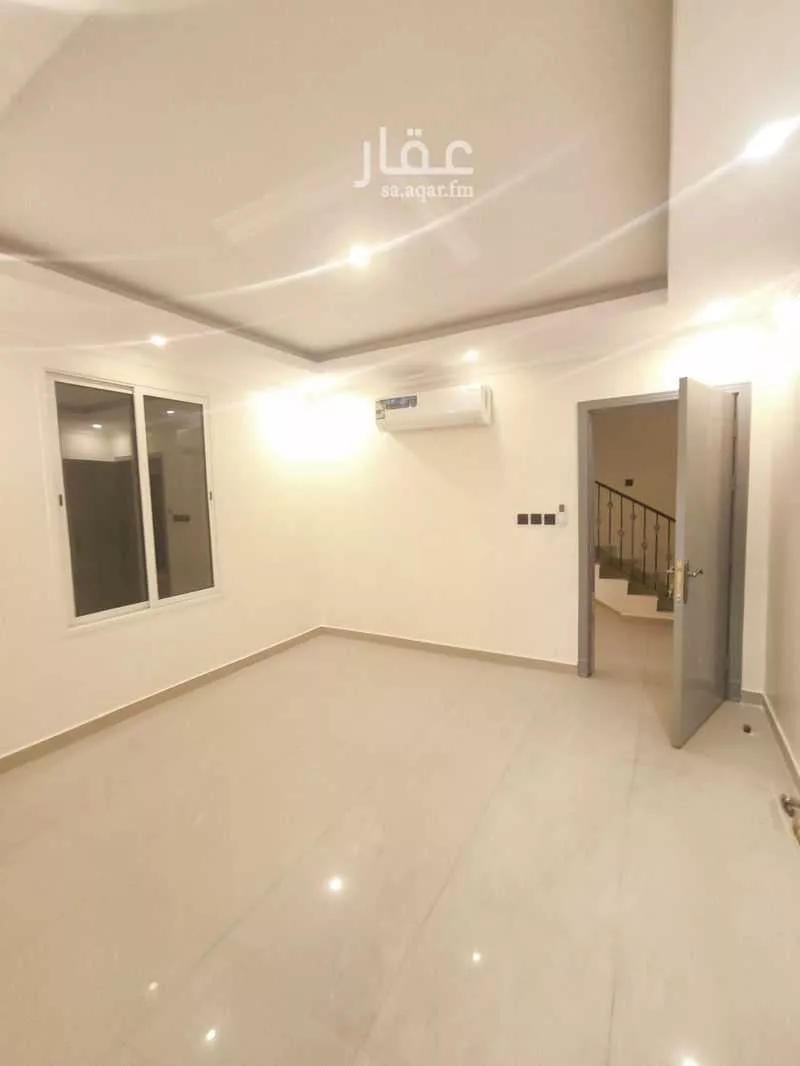 فيلا 6 غرف في الشعلة 3