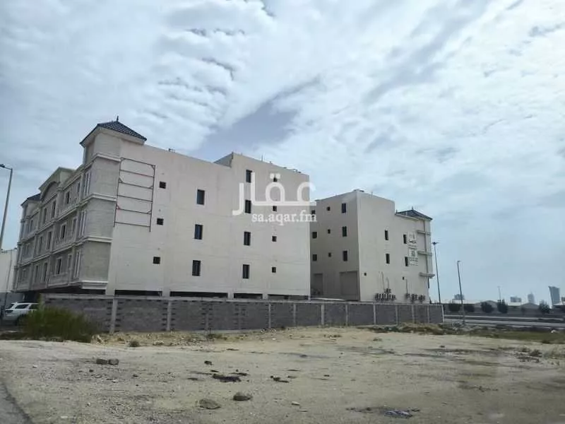 عمارة 2400 م² في النهضة 2