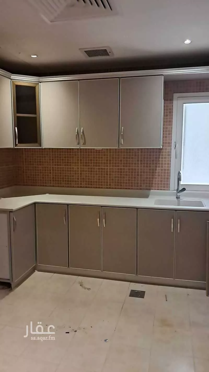 5 bedroom apartment in Hajar, Eastern Province 6