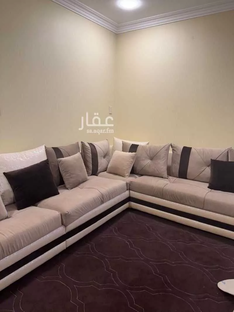 شقة 6 غرف في بدر 4