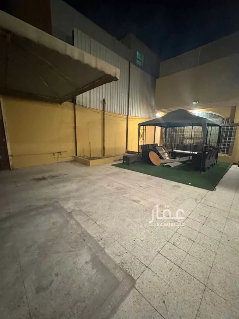 شقة 6 غرف في بدر 3