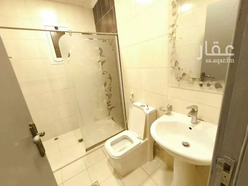 فيلا 6 غرف في الشعلة 4