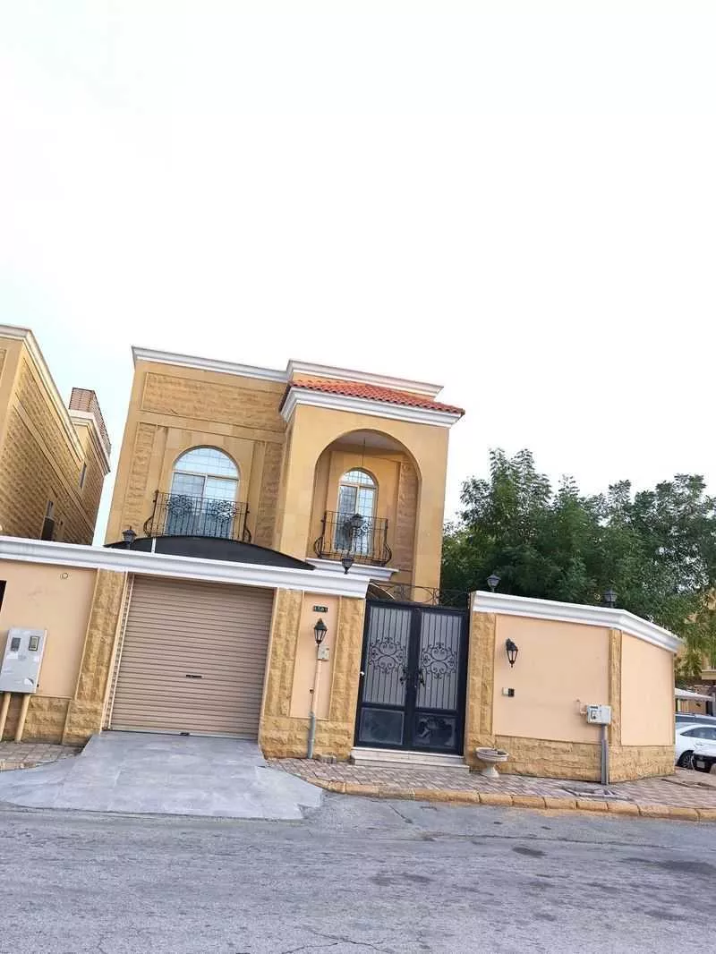 7 bedroom villa in Ash Shulah 1