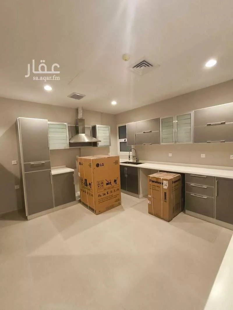 4 bedroom apartment in Ash Shulah, Eastern Province 11