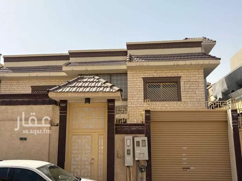 فيلا 5 غرف في العليا 3