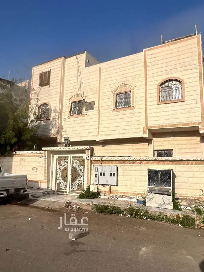 عمارة 387 م² في القلعة 3