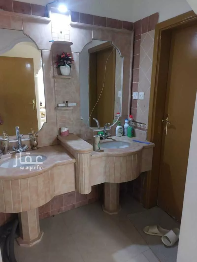 12 bedroom villa in Dhahrat Al Badiah, Riyadh 4