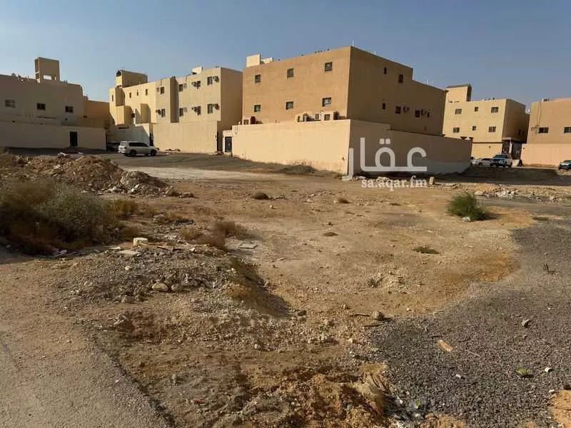 land in Tuwaiq, Riyadh 9