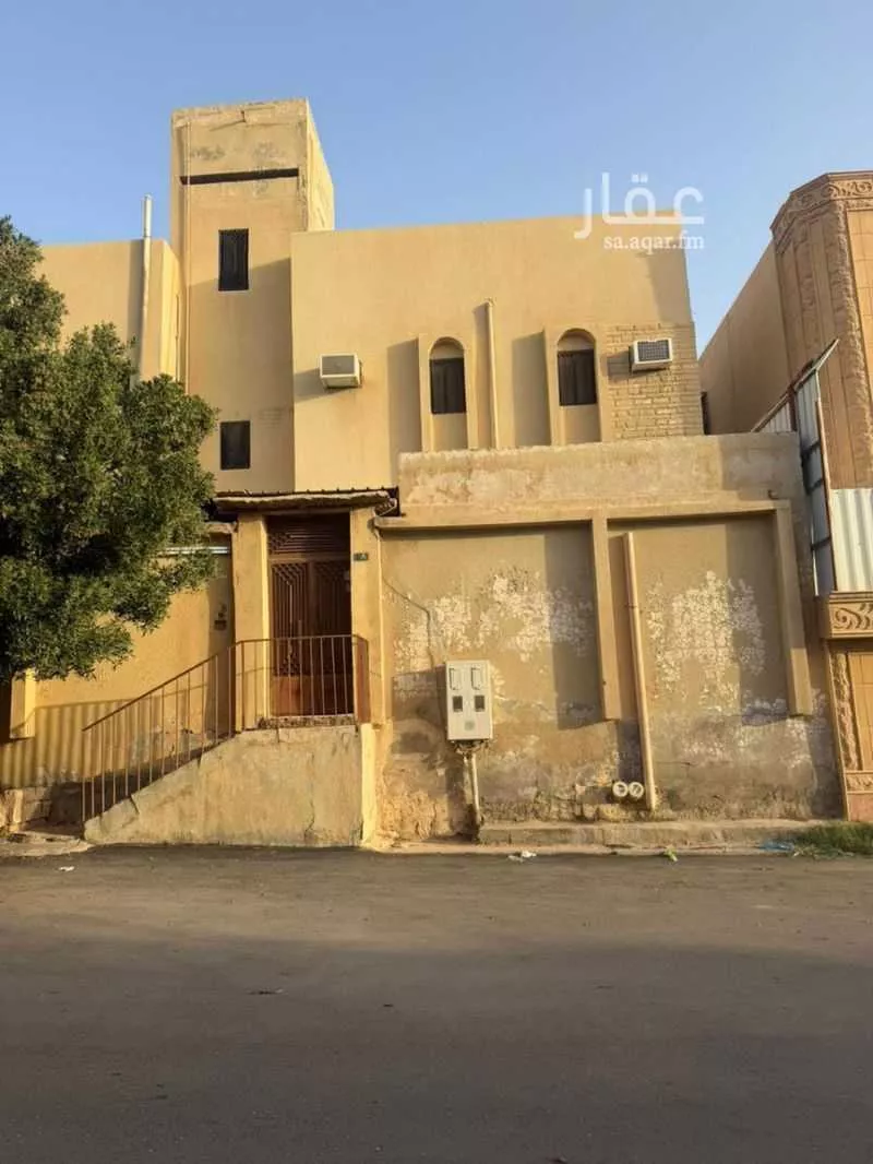 فيلا 12 غرف في طويق 3