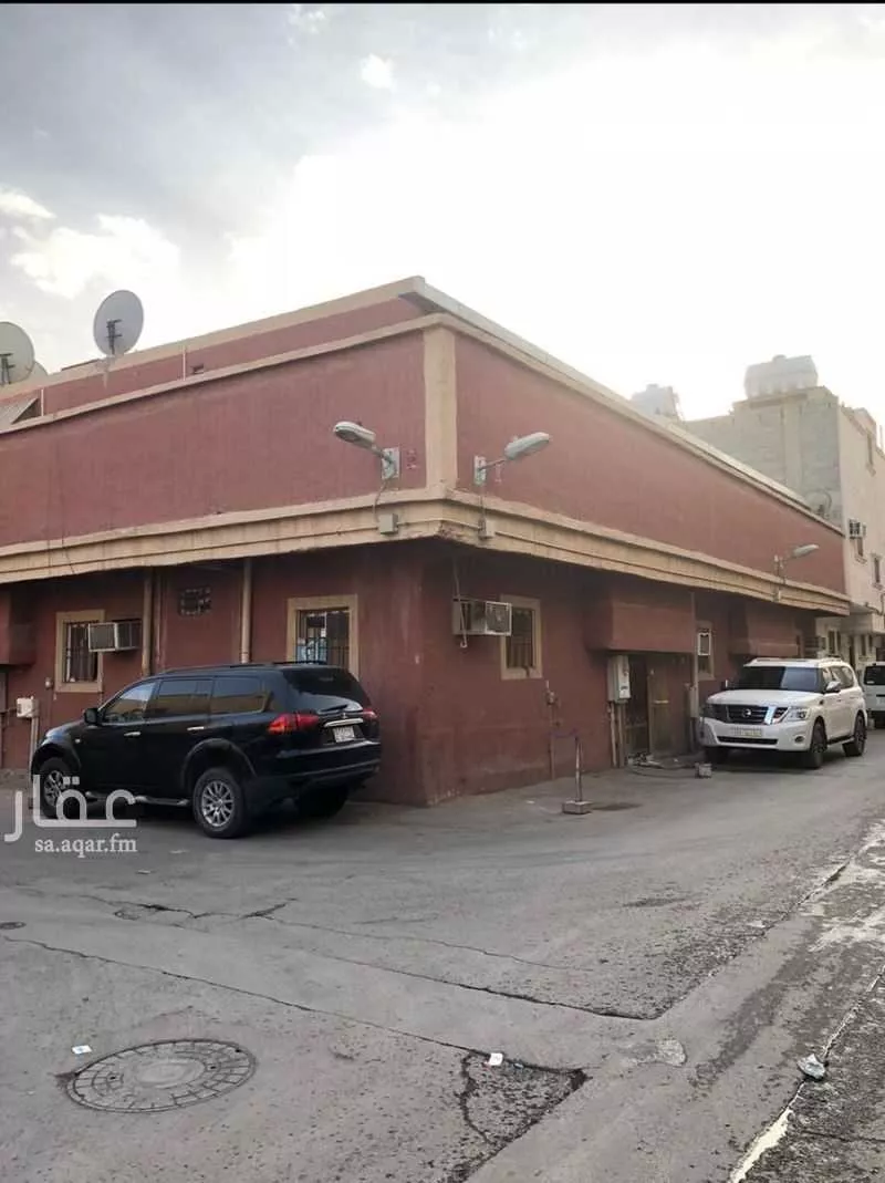 عمارة 300 م² في ام الحمام الشرقي