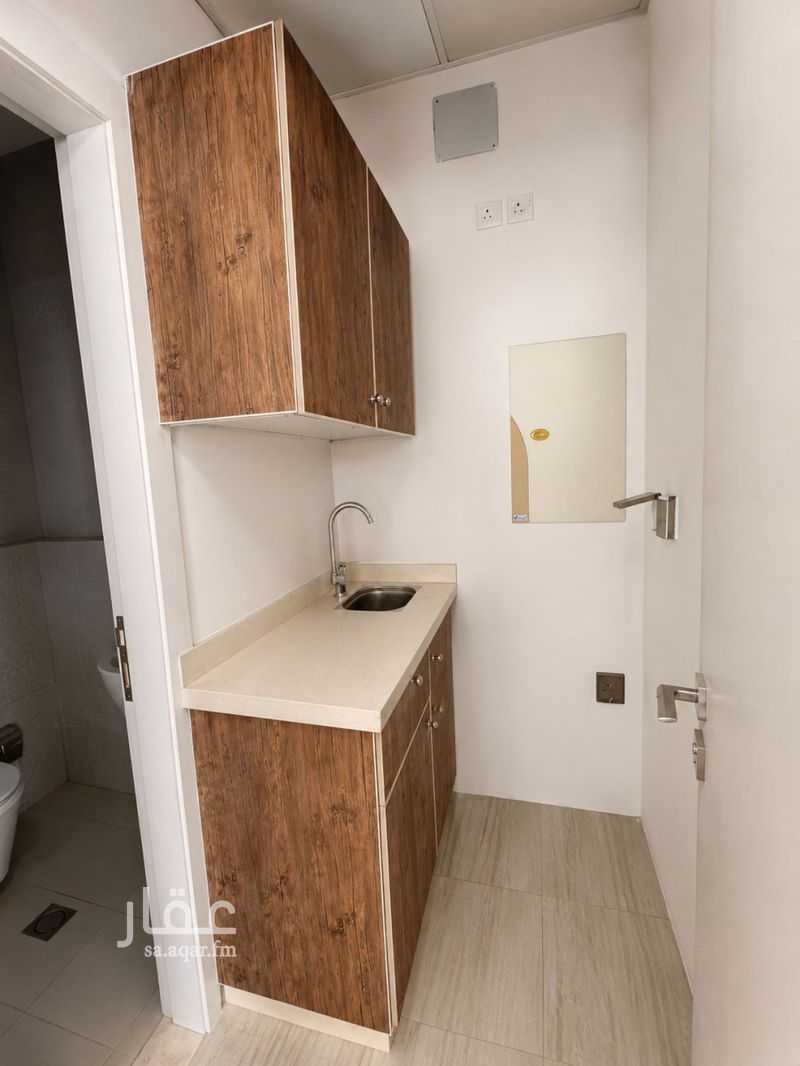 27 bedroom building in Al Wizarat, Riyadh 21