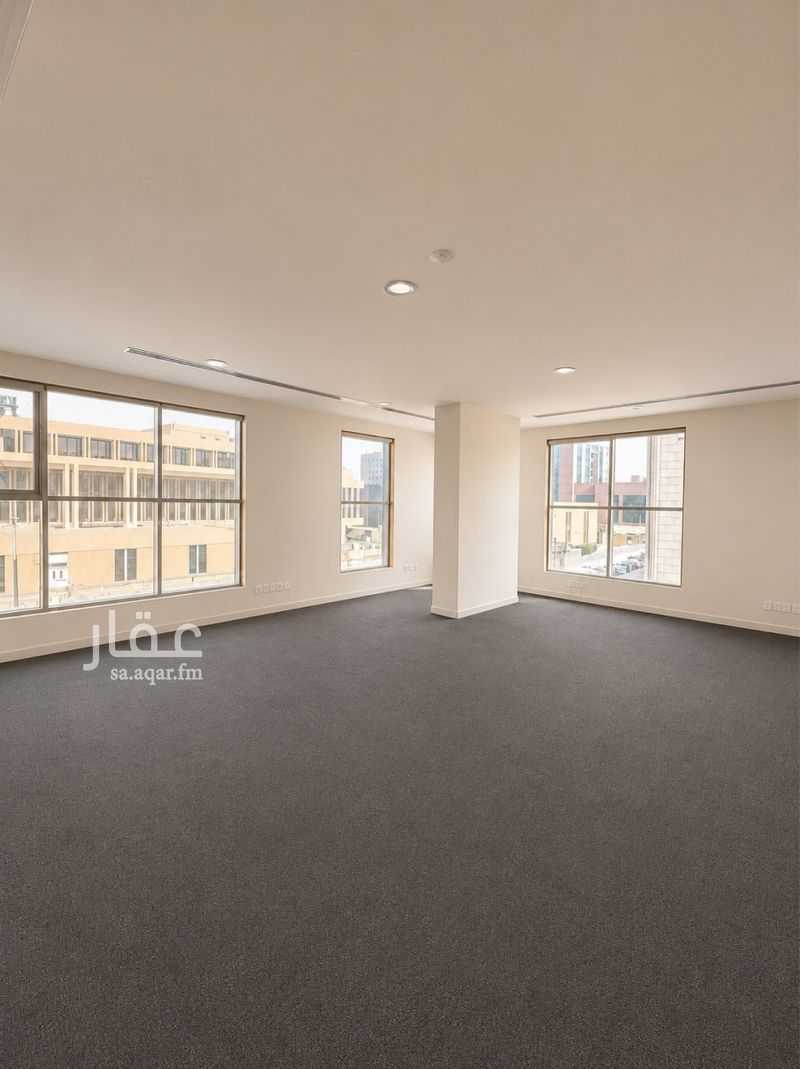 27 bedroom building in Al Wizarat, Riyadh 10