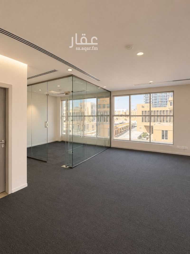 27 bedroom building in Al Wizarat, Riyadh 11
