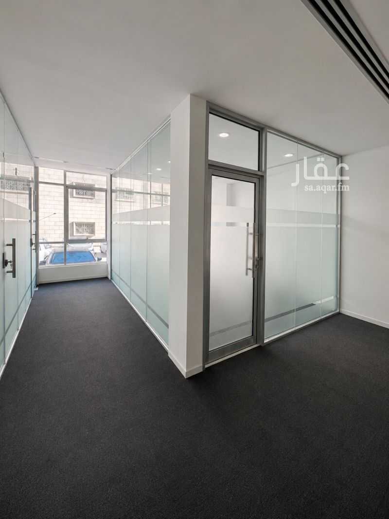 27 bedroom building in Al Wizarat, Riyadh 18