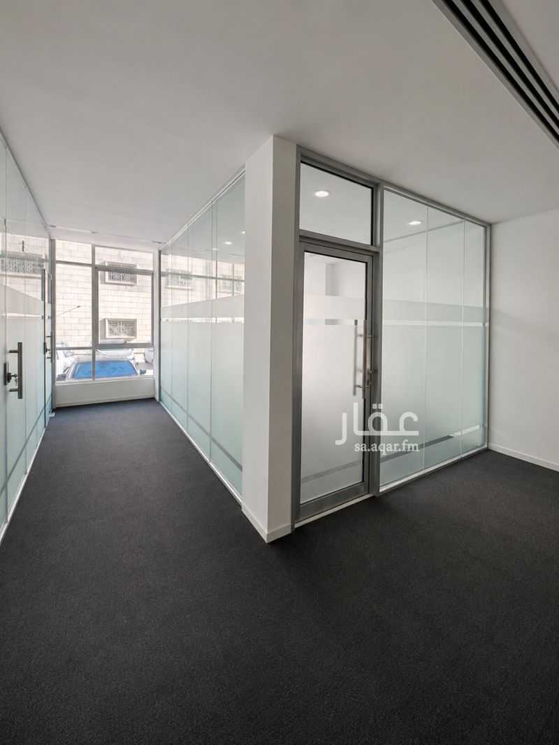 27 bedroom building in Al Wizarat, Riyadh 12