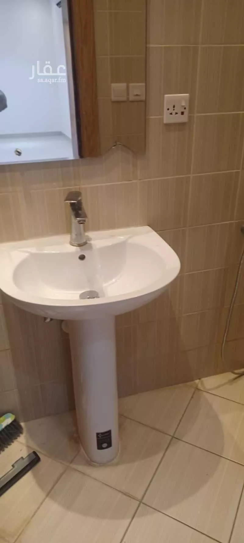 3 bedroom apartment in Al Nuzhah 4