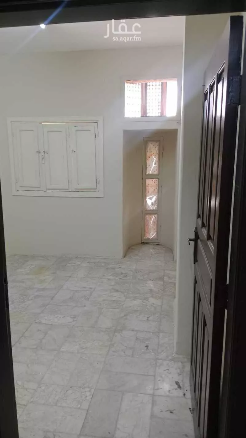 4 bedroom apartment in Al Sharafiyah, Jeddah 4