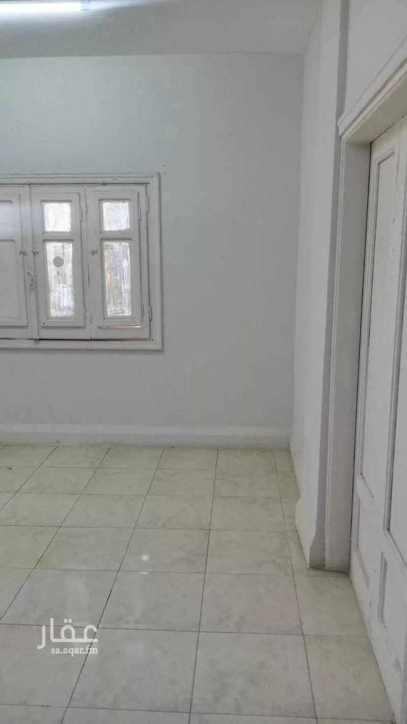 4 bedroom apartment in Al Sharafiyah, Jeddah 4
