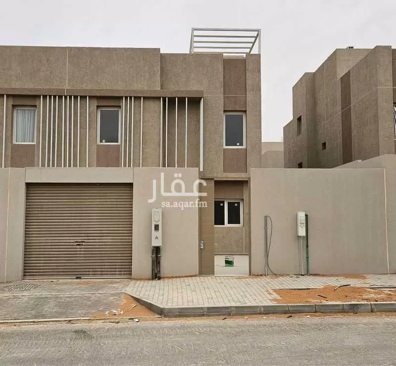 فيلا 5 غرف في العارض 1