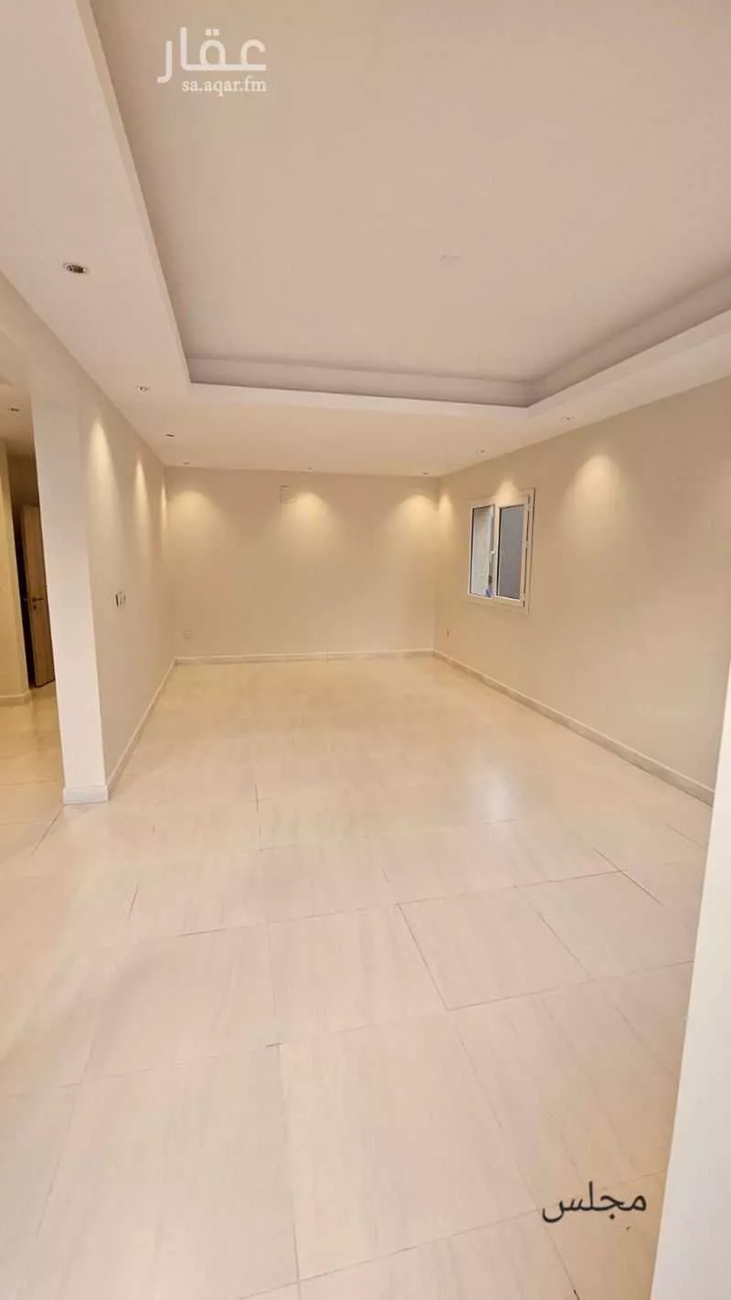 فيلا 5 غرف في العارض 3