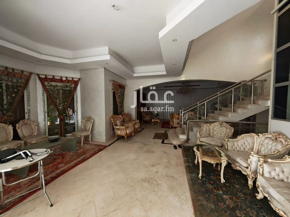 5 bedroom villa in Al Shati, Jeddah 9