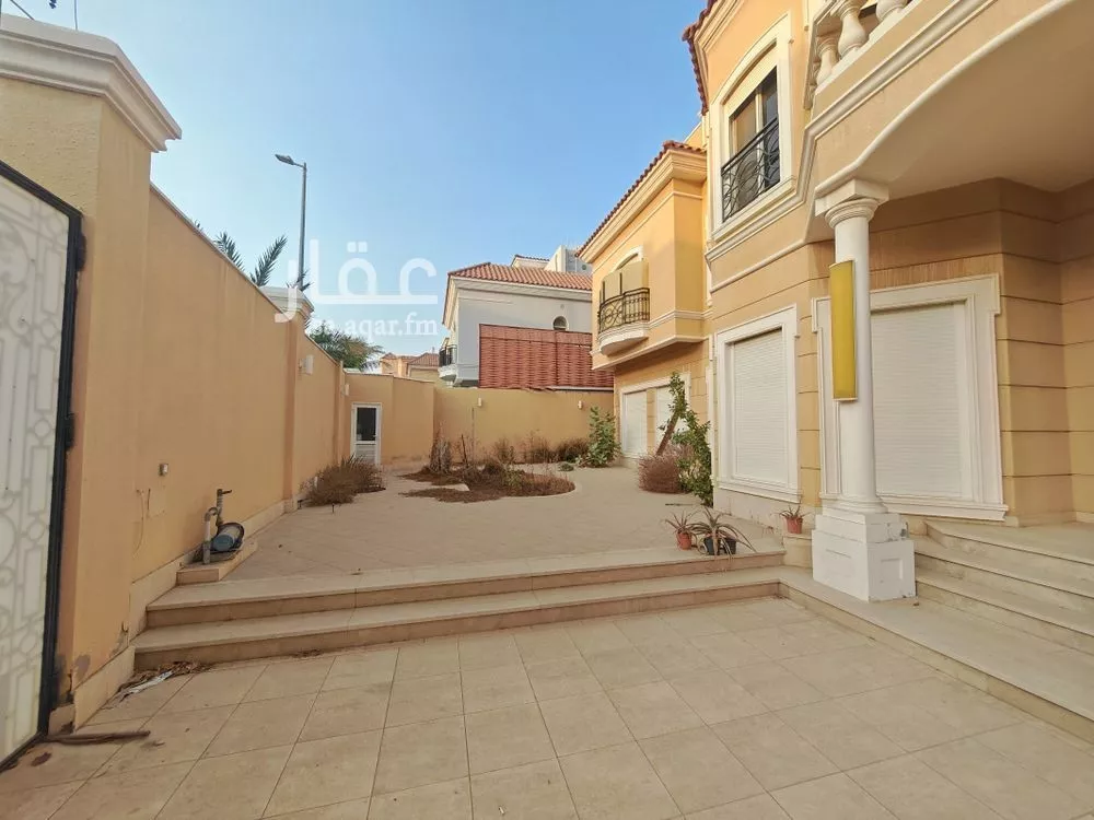 5 bedroom villa in Al Shati, Jeddah 6
