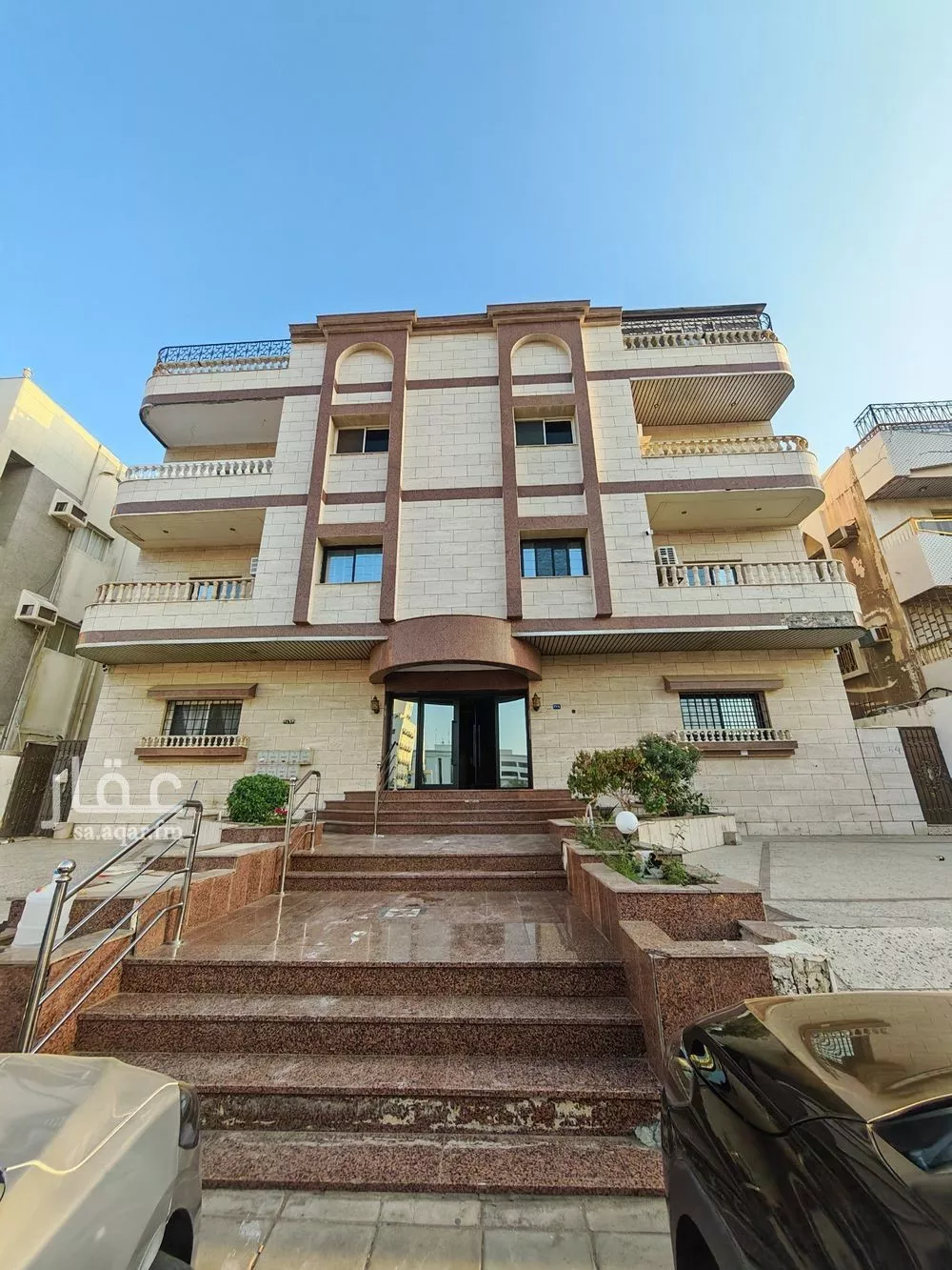 5 bedroom apartment in Al Salamah 1