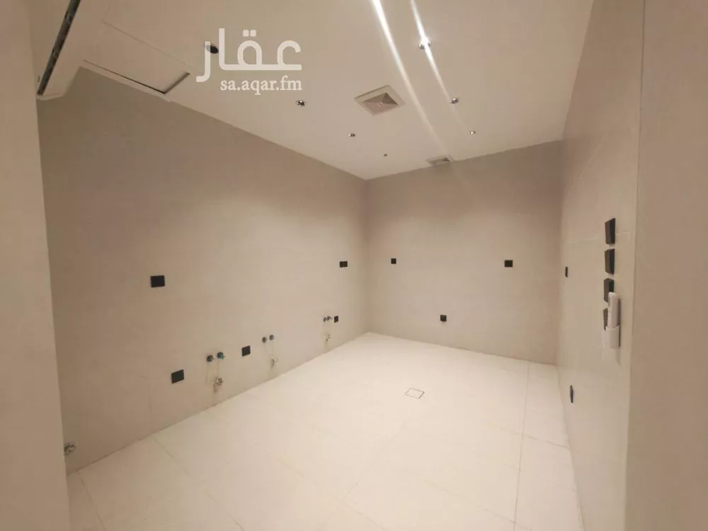 4 bedroom apartment in Al Salamah, Jeddah 7