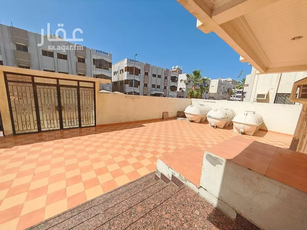 2 bedroom apartment in Mishrifah 5