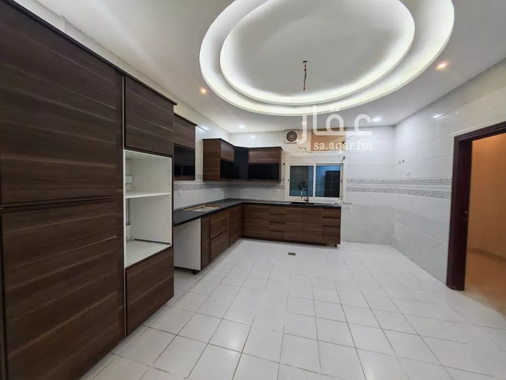 4 bedroom apartment in Al Lulu, Jeddah 8