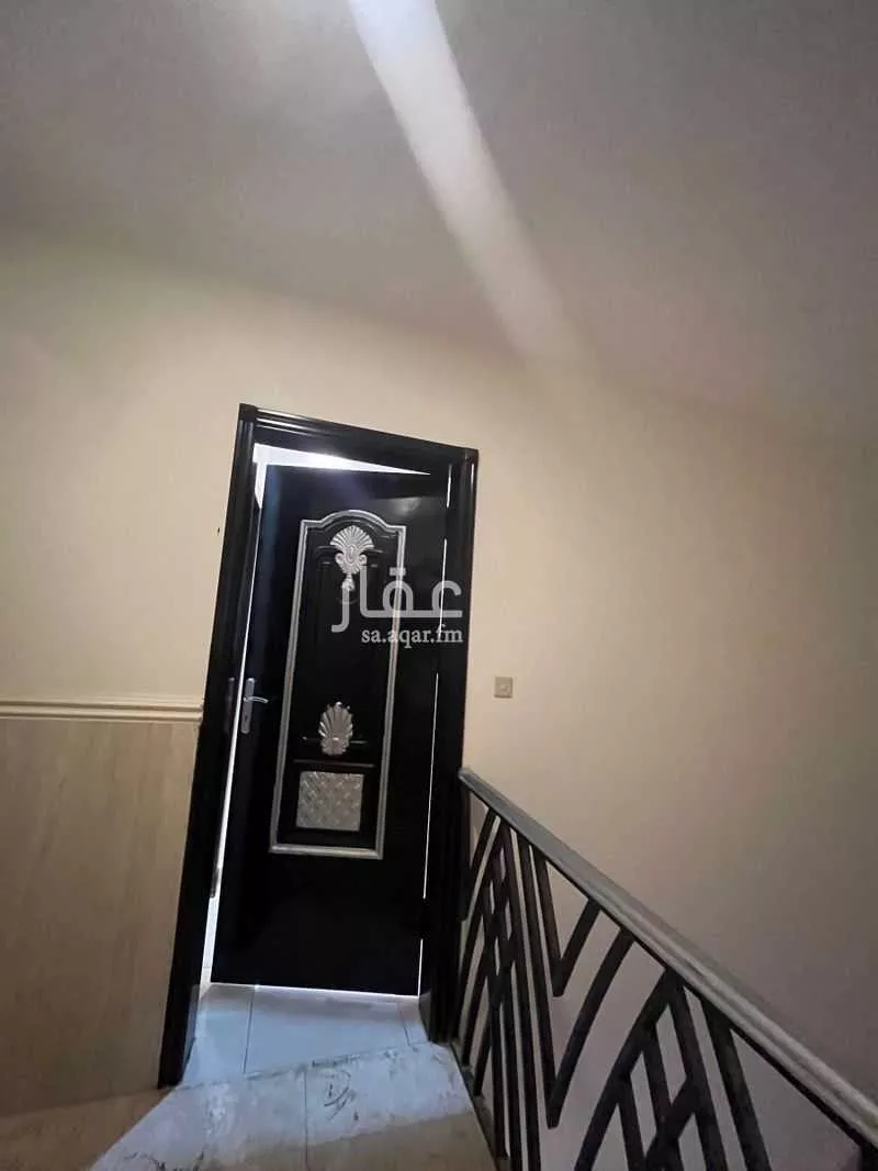 عمارة 476 م² في العارض 2