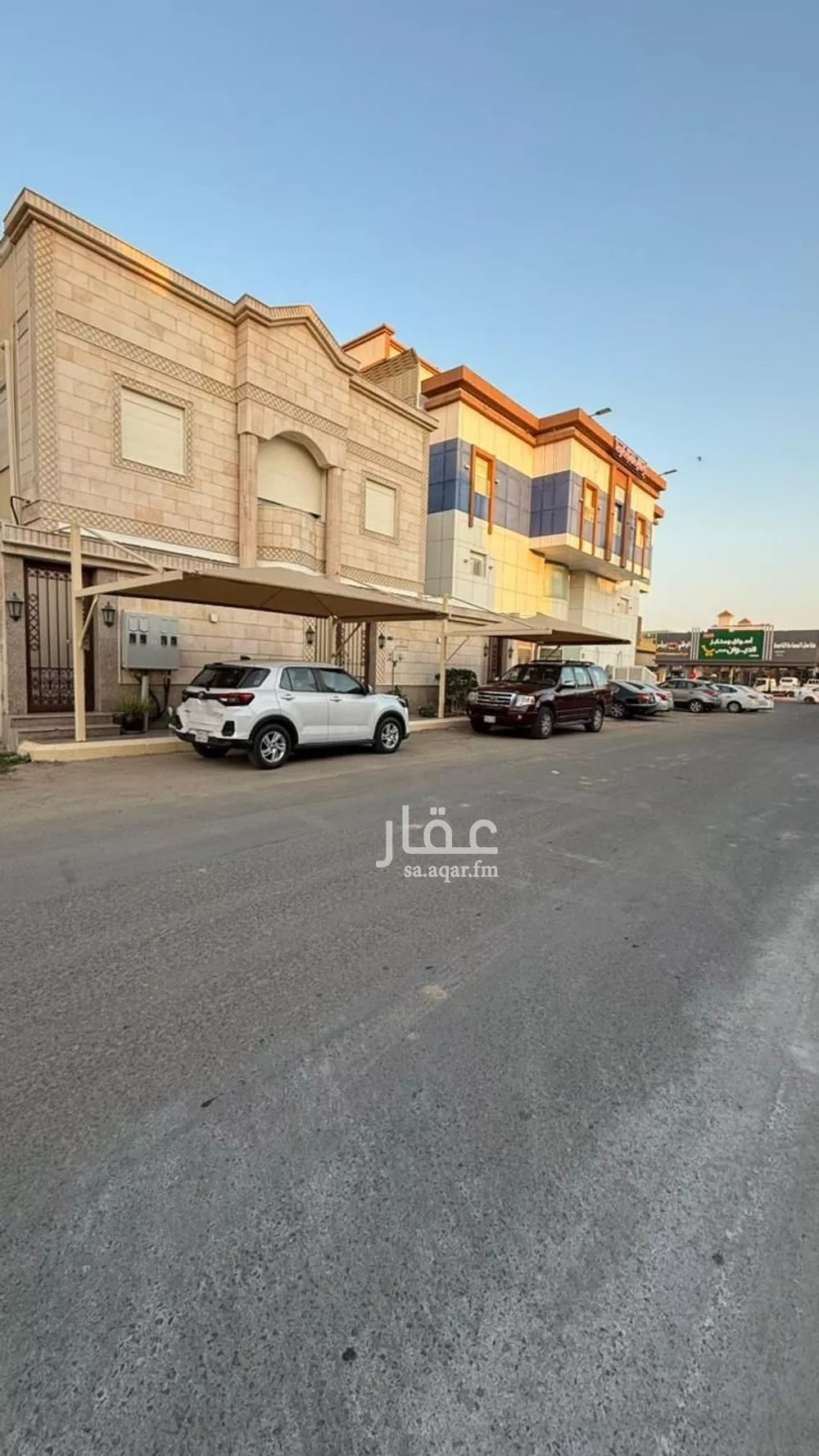 فيلا 8 غرف في الشراع 1