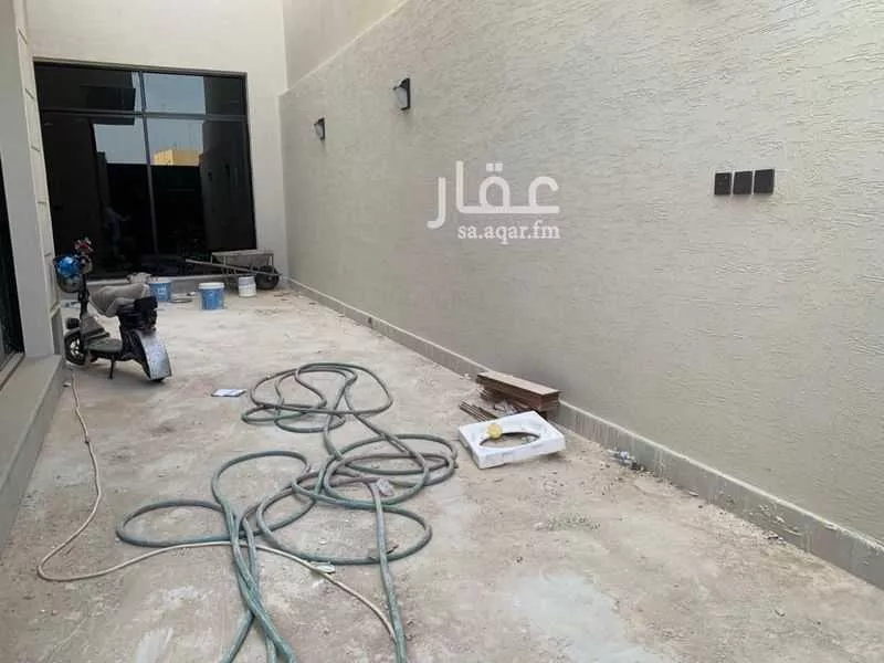 فيلا 8 غرف في ظهرة لبن 2