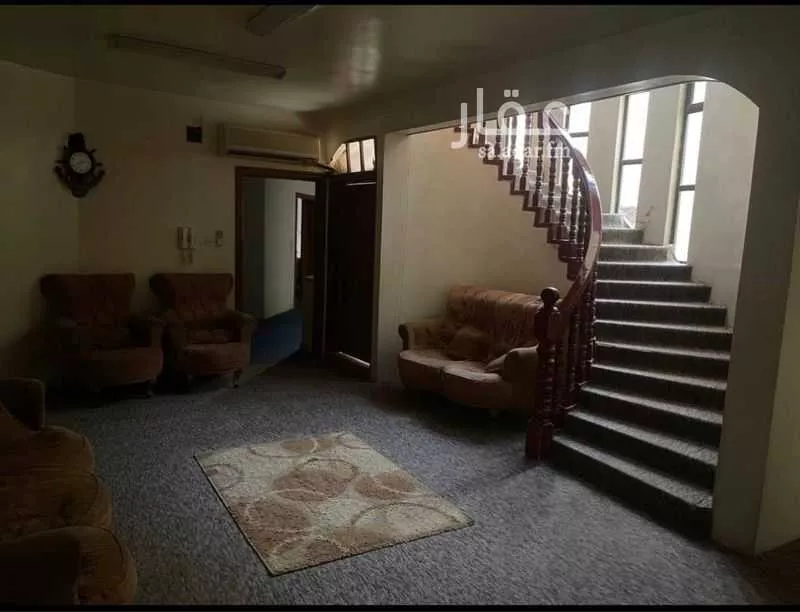 فيلا 10 غرف في الخليج 1