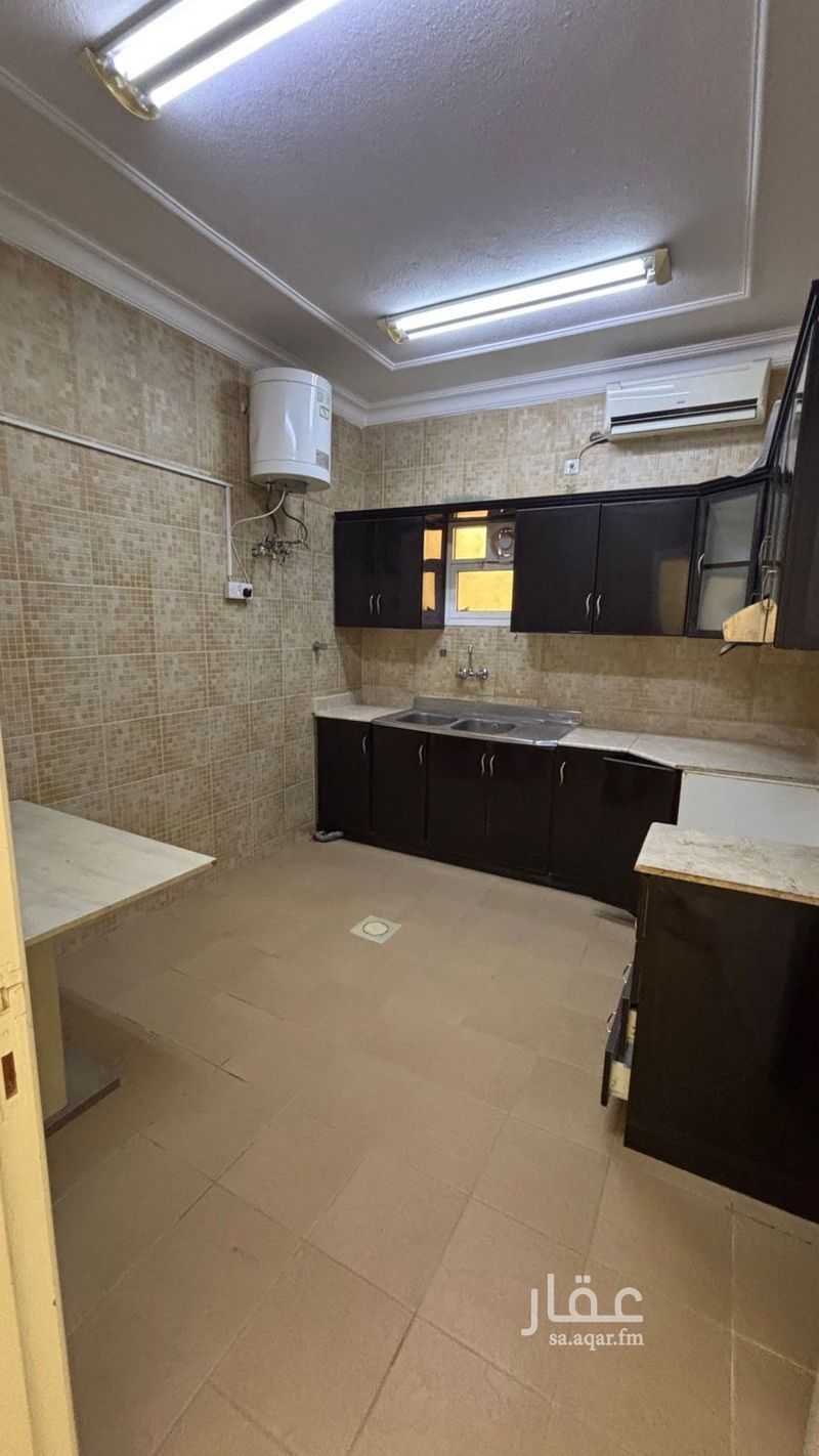 4 bedroom apartment in Al Shuhada, Riyadh 7