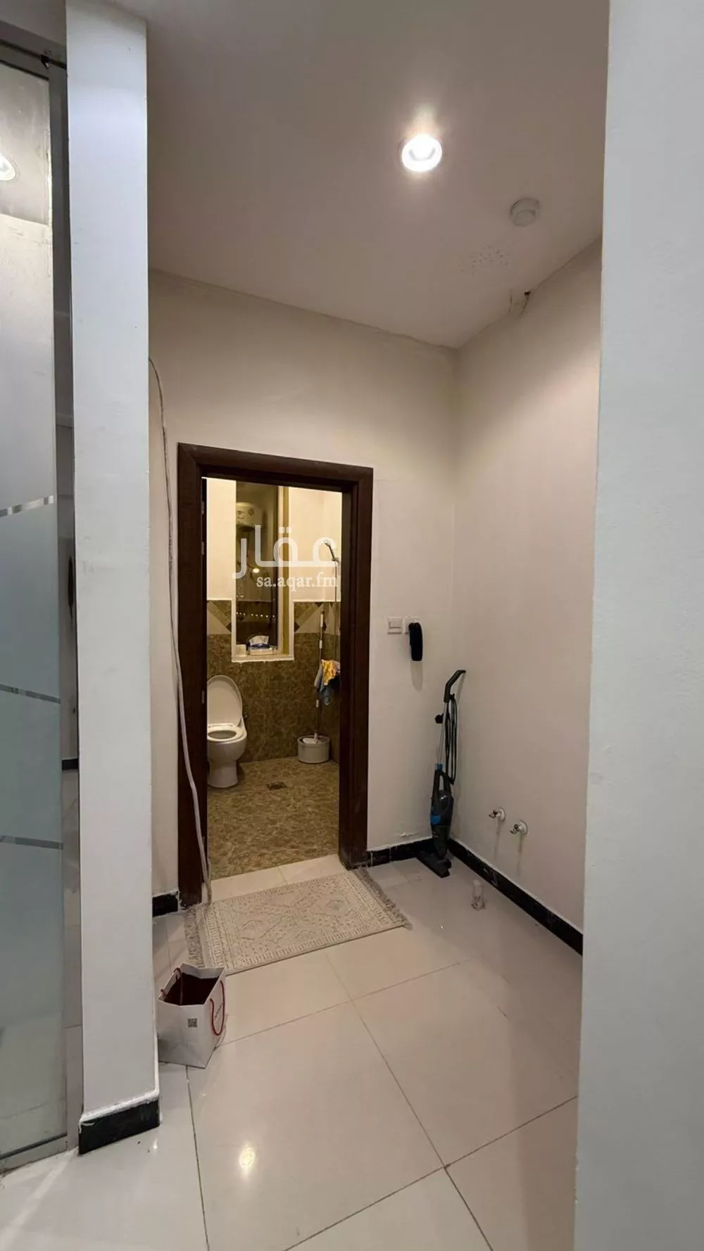 مكتب 1096 م² في العارض 5